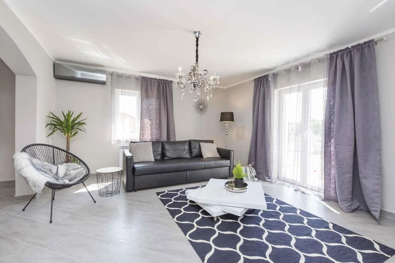 Holiday Home In Becici 35609 Veligolji